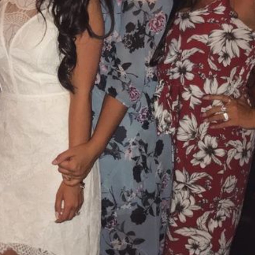 Dress - Picture 9 of 9